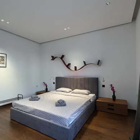 Lumos Apartment *